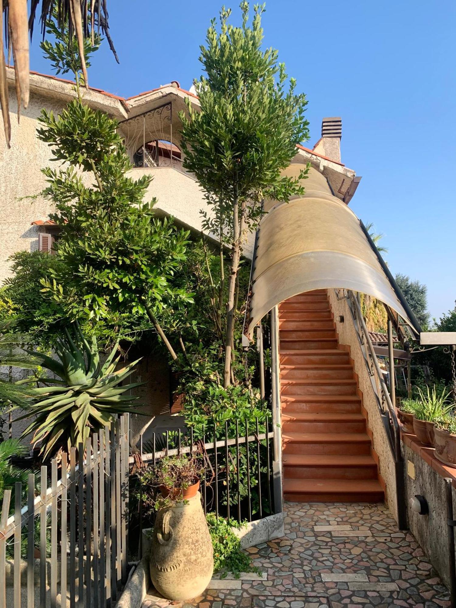 Apartamento "The Attic" - Terrazza Con Vista & Parcheggio Gratuito Marano di Napoli Exterior foto