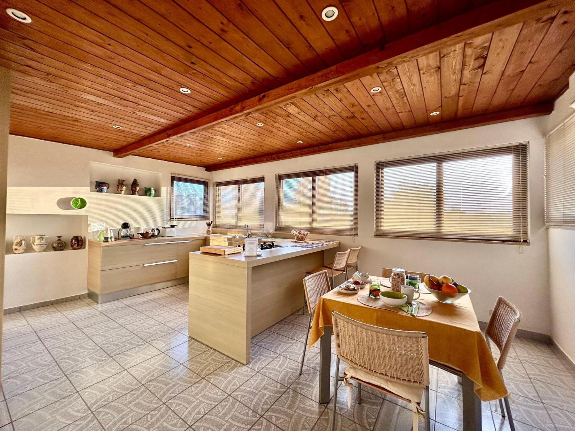 Apartamento "The Attic" - Terrazza Con Vista & Parcheggio Gratuito Marano di Napoli Exterior foto